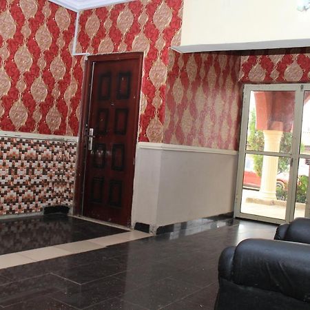 Aquatic Suites & Apartments Aliayabiagba Zewnętrze zdjęcie